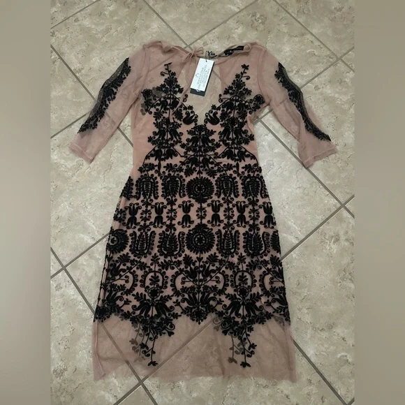 FOR LOVE AND LEMONS NWT BLACK EMBROIDERED MINI DRESS - Picture 2 of 6